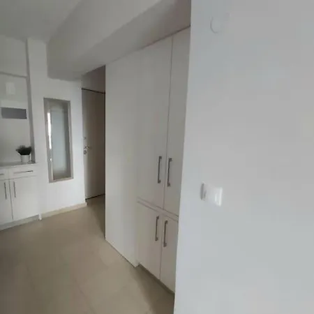 Lovely Studio2 Down Town With Parking Apartman